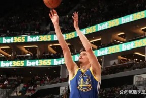 jnh-镇守内线！黄蜂队重用内线球员提高防守的简单介绍