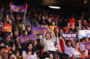 jnh-关于双方对抗，波澜不惊，场内外球迷热烈支持的信息